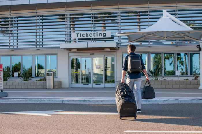How to Bring Golf Clubs on a Plane Safely