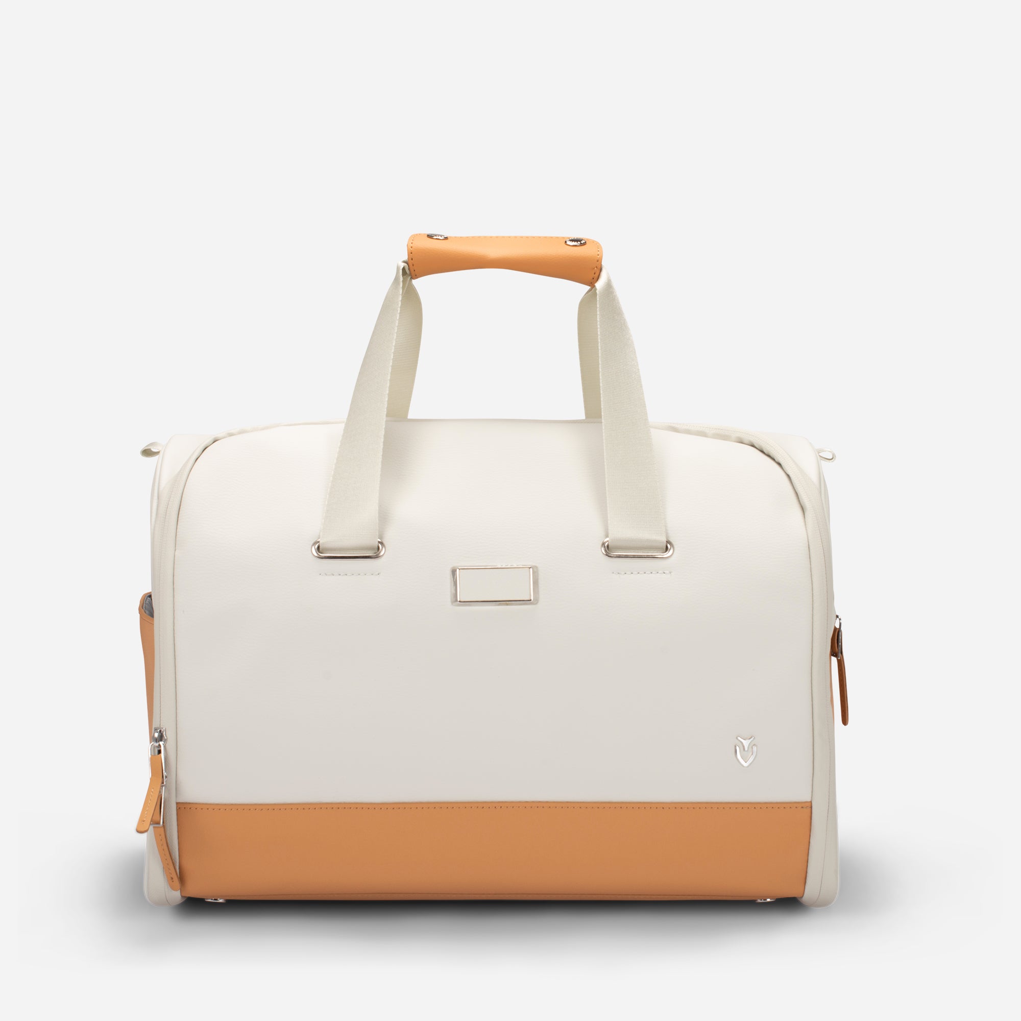 Latte Signature Weekender against a white background #color_latte