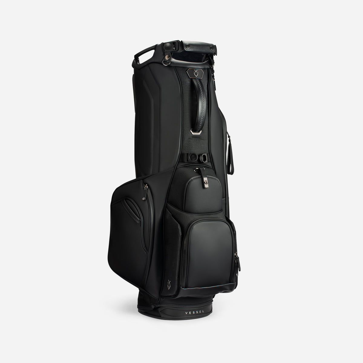 Player VI Stand roc Black golf bag turned to the right