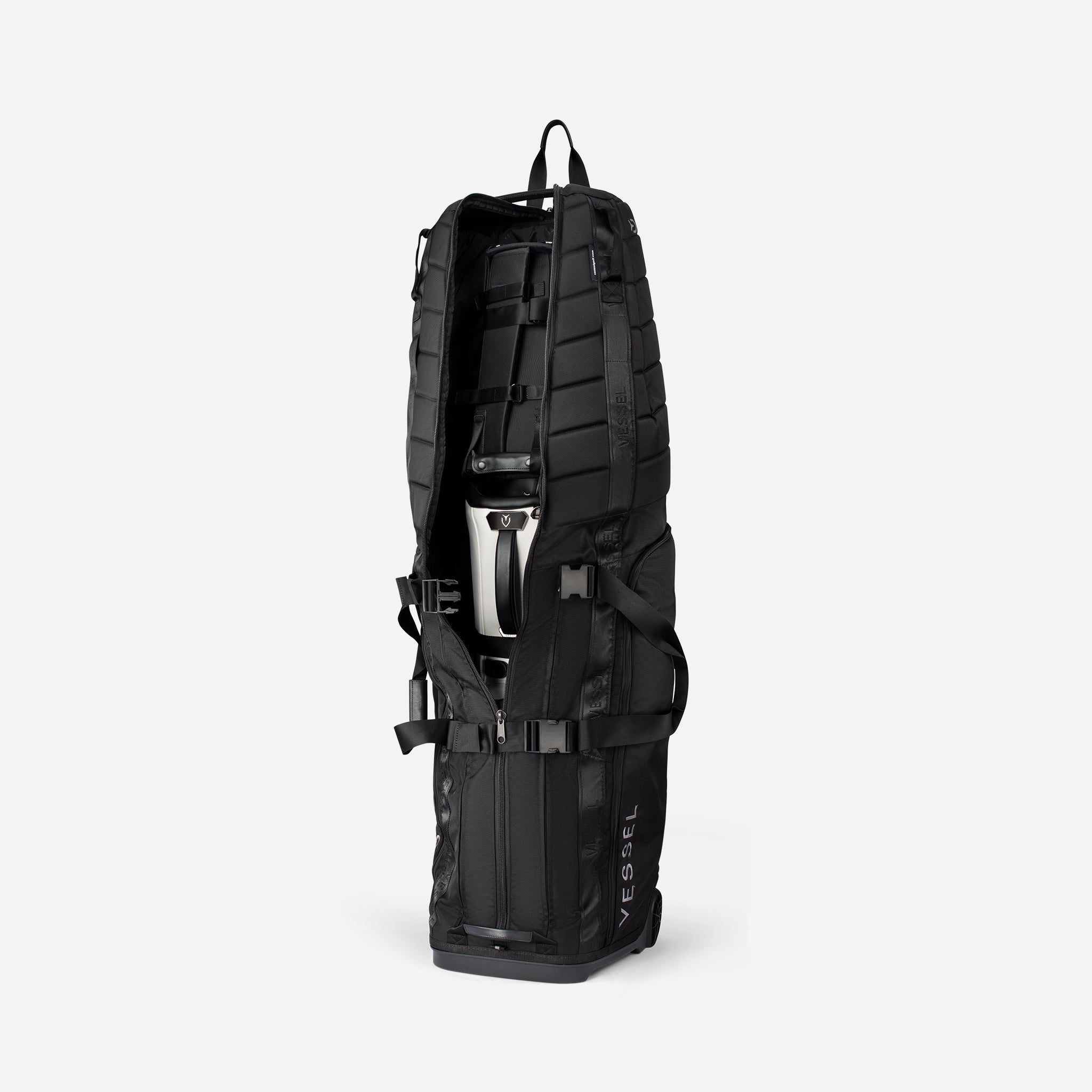 Golf Travel Case Pro with a vessel golf bag inside