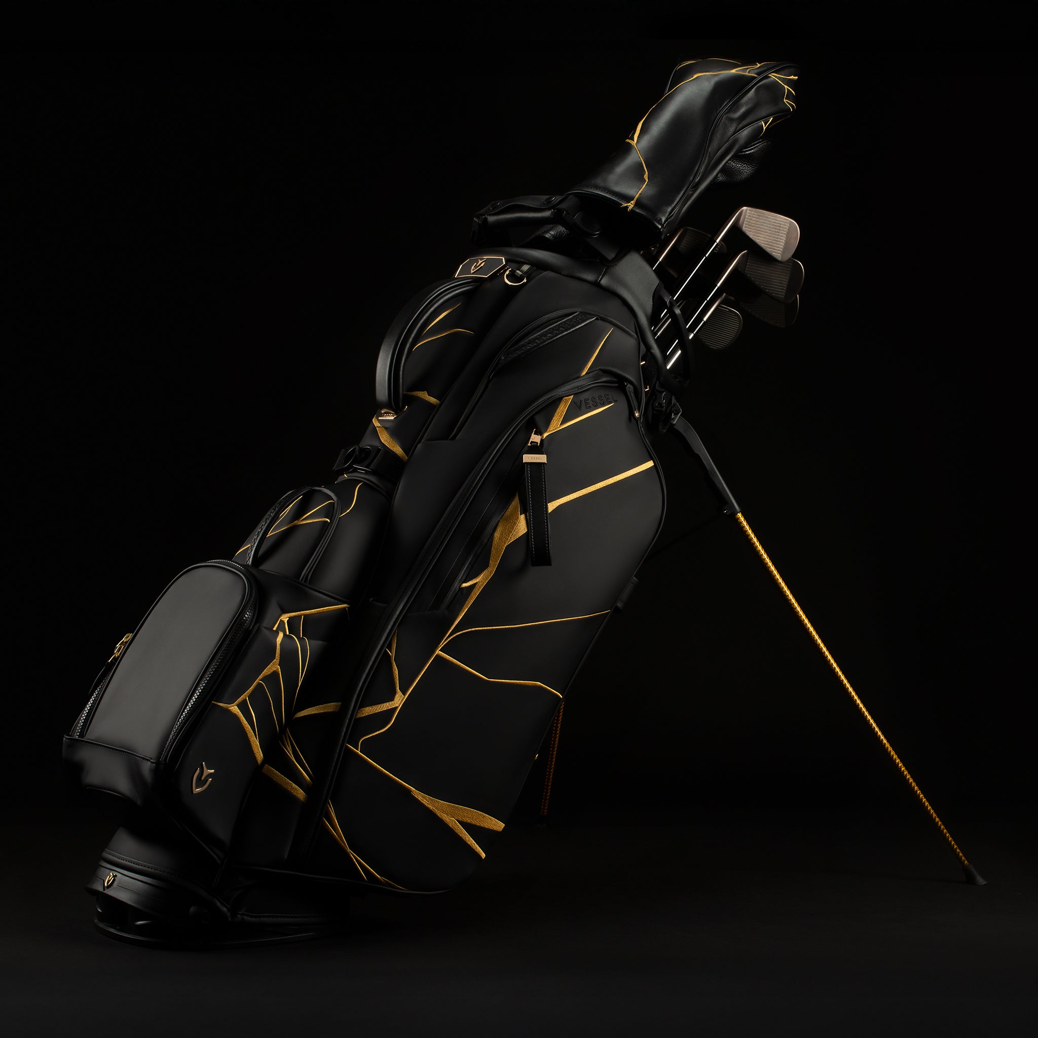 Player V Pro Stand KINTSUGI
