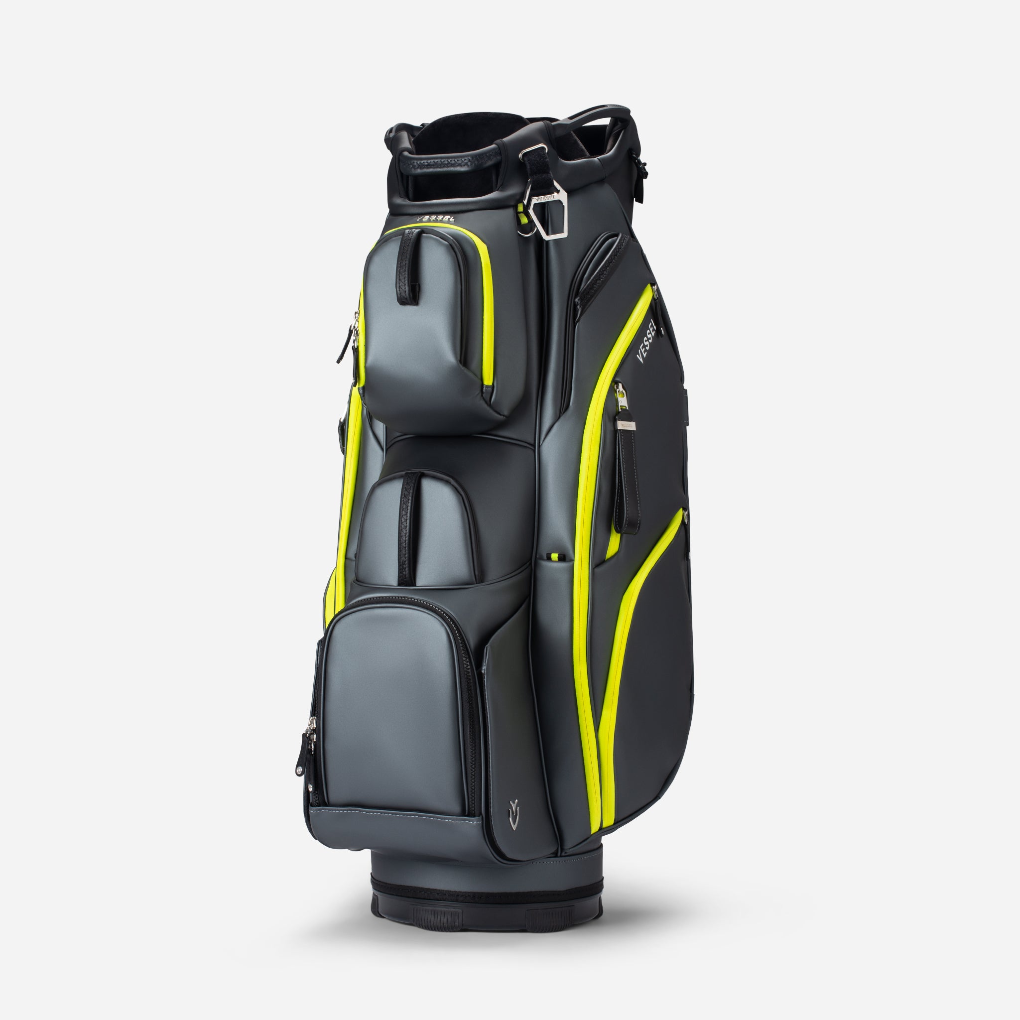 Amp golf bag on a light gray background