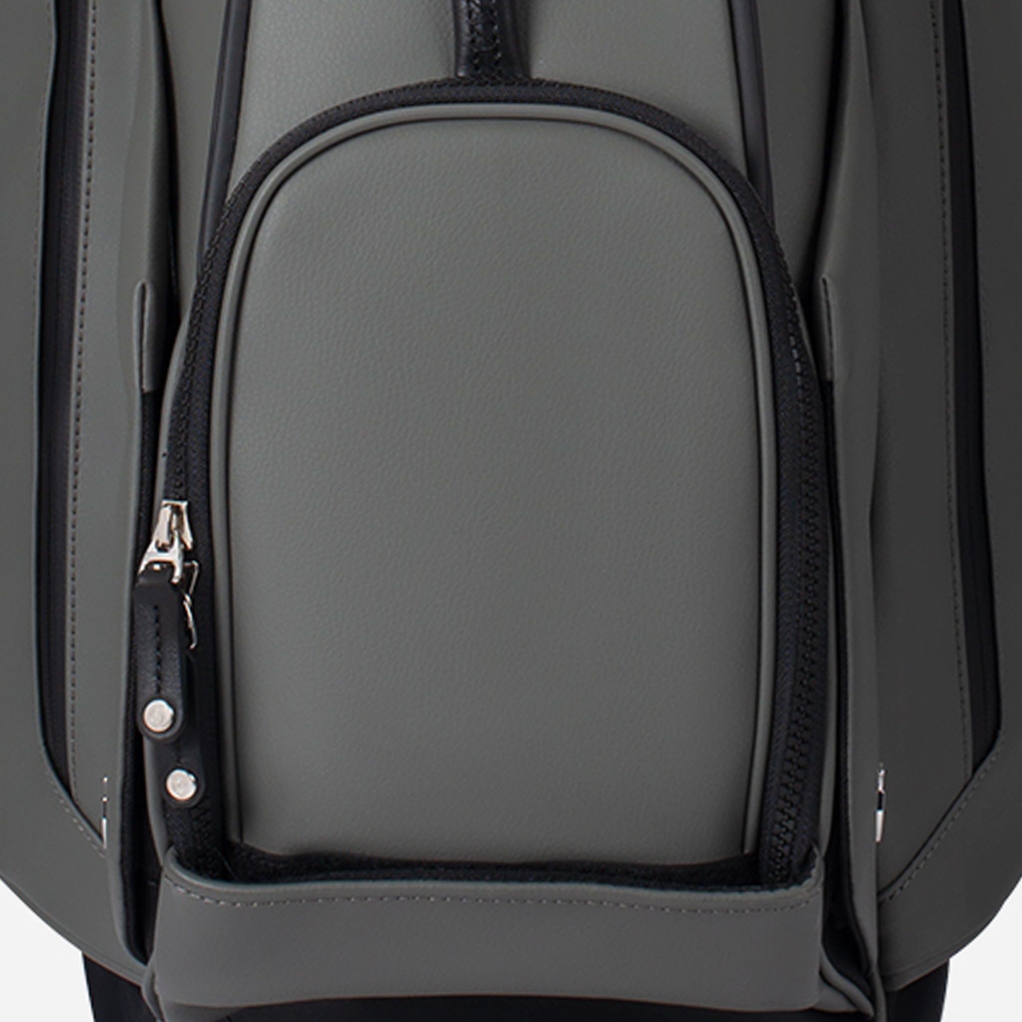 Personalization area for Lux Looper Phantom golf bag #size_p