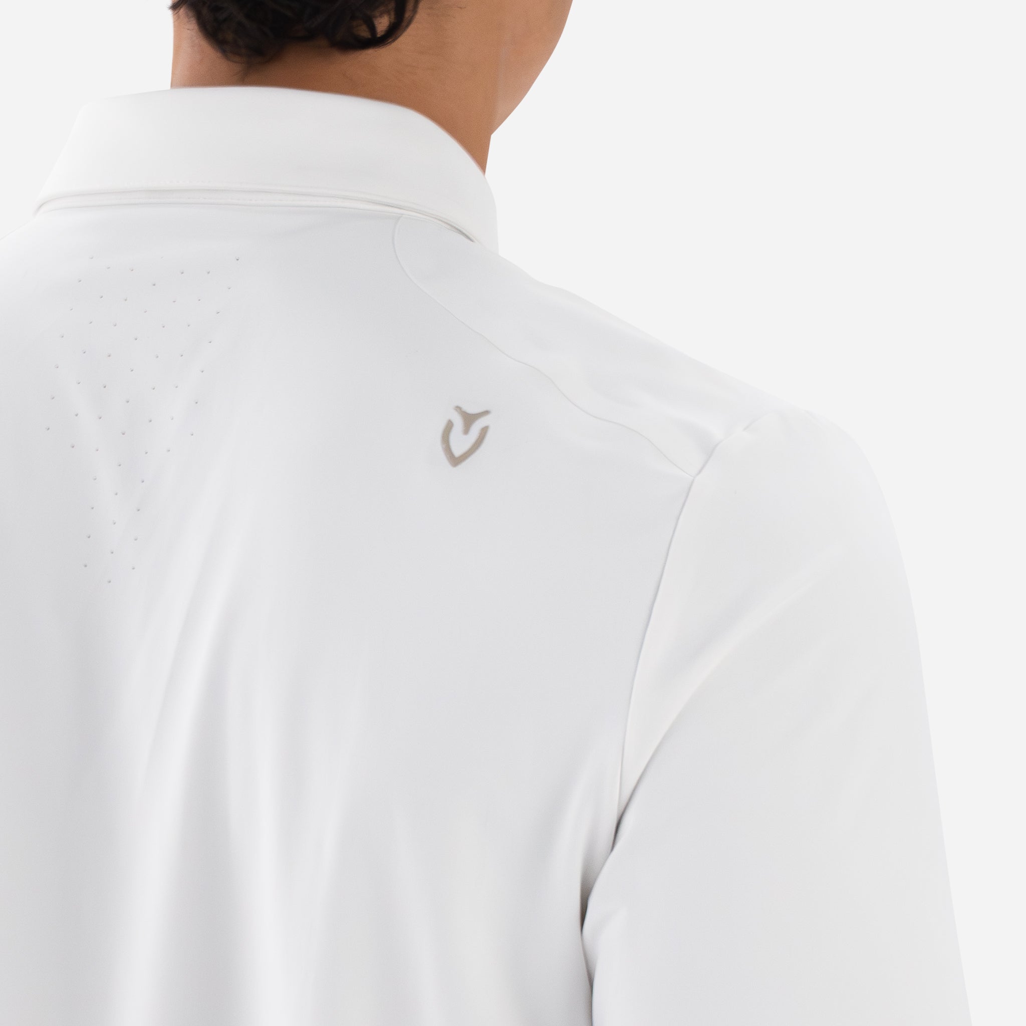 #color_Classic White