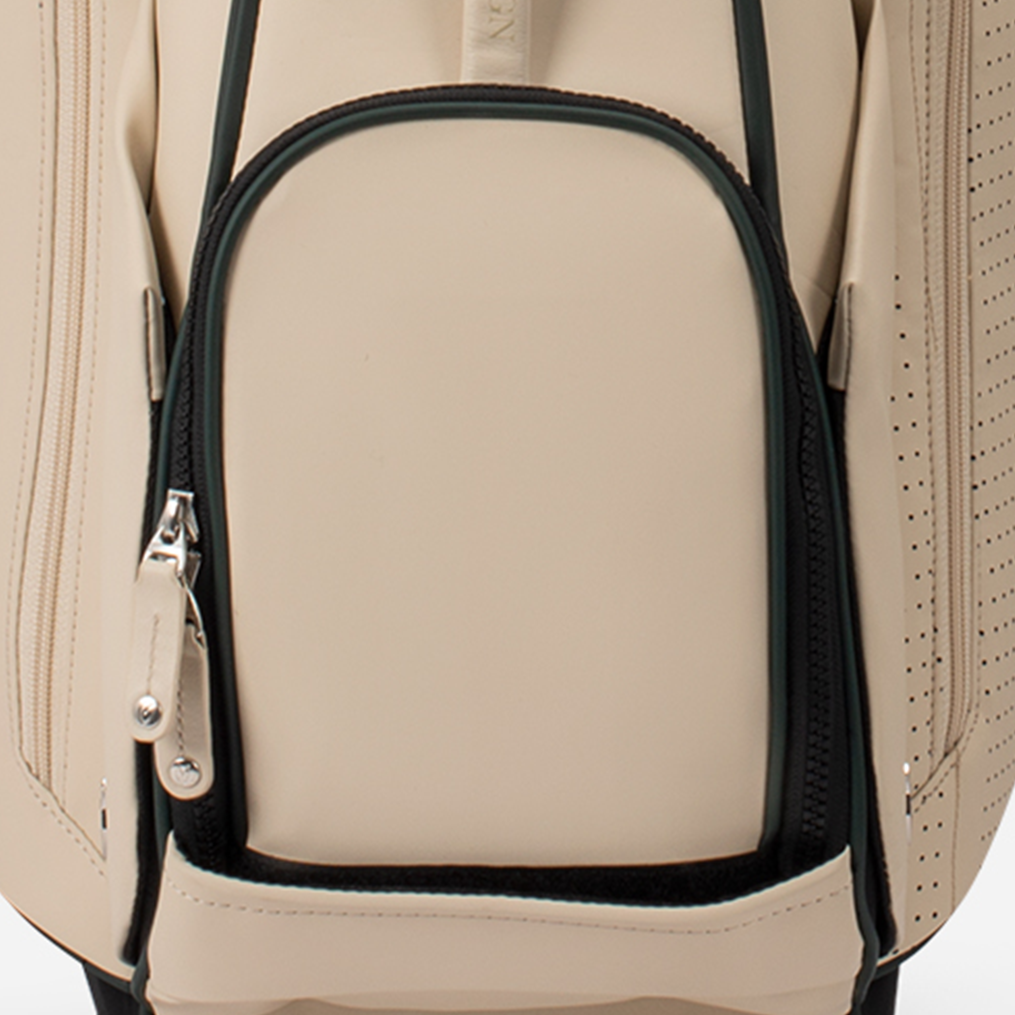 Personalization area for Lux Stand LE Cascade Pearl #size_p