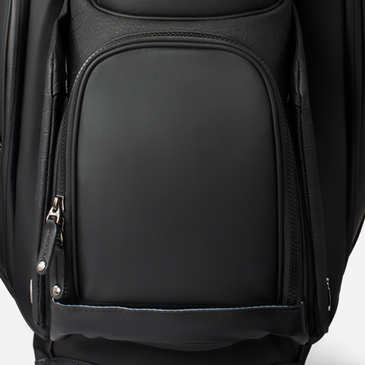 Personalization area for Player VI Stand roc Black golf bag #size_p