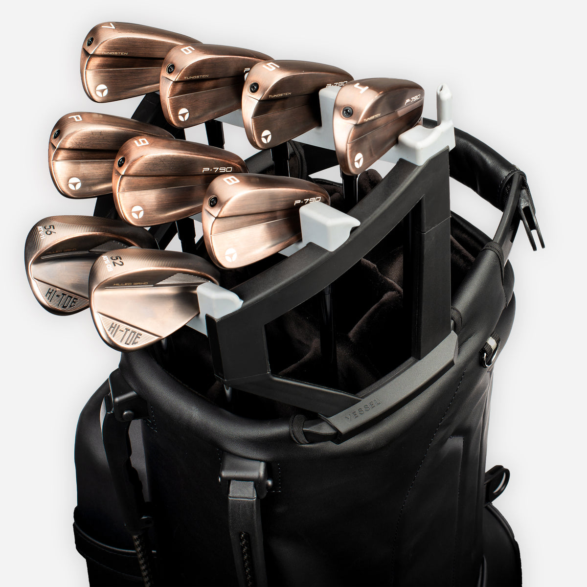 Stand bag golf club organizer with nine golf clubs inside