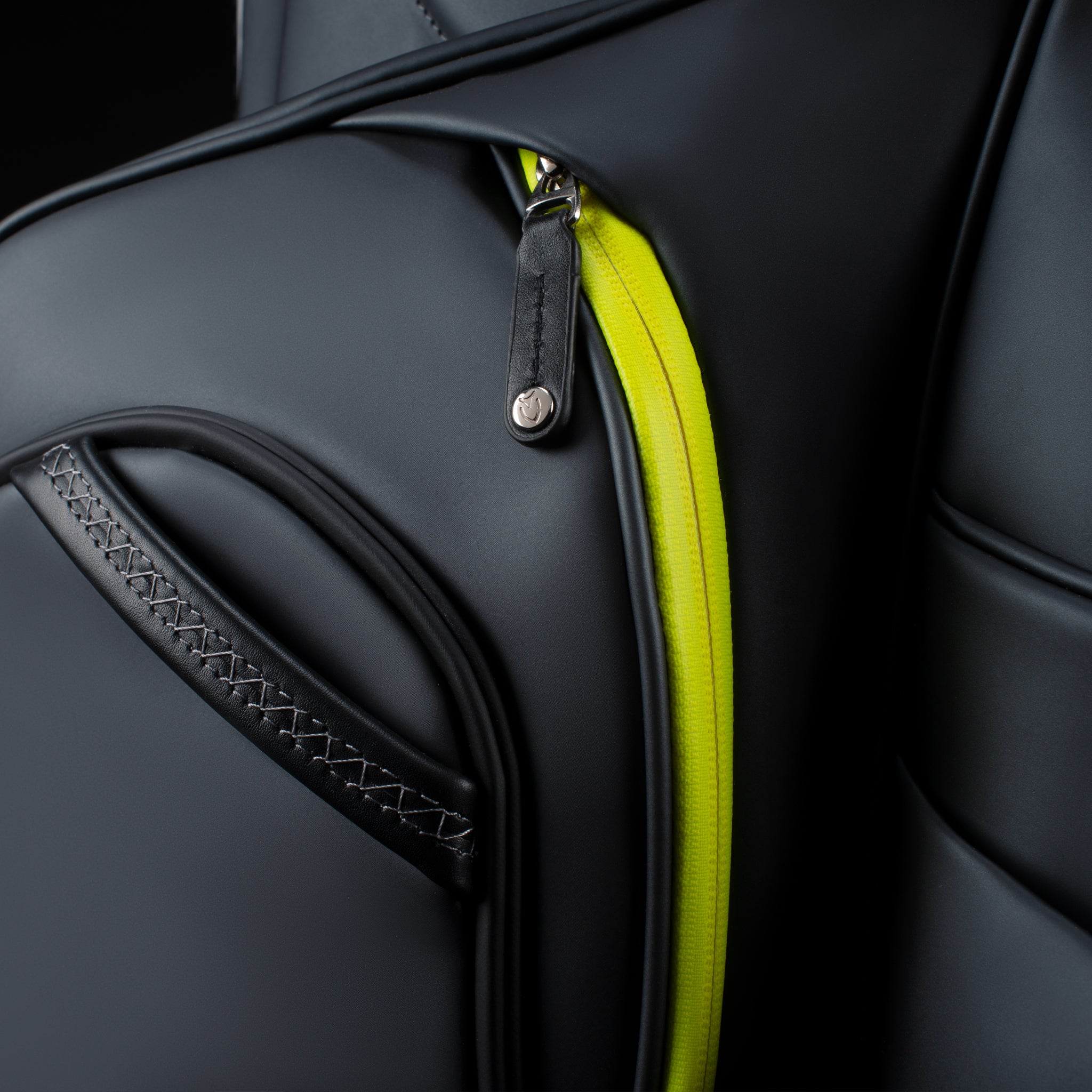 Close up of waterproof zippers on amp player v pro