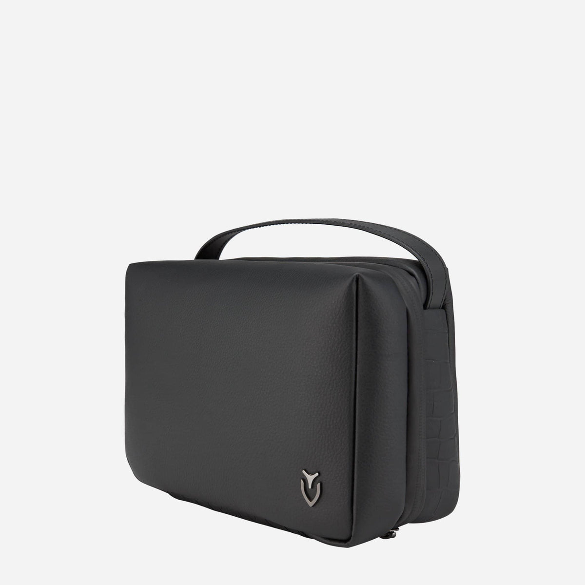 Black Signature Toiletry against a white background #color_pebbled black