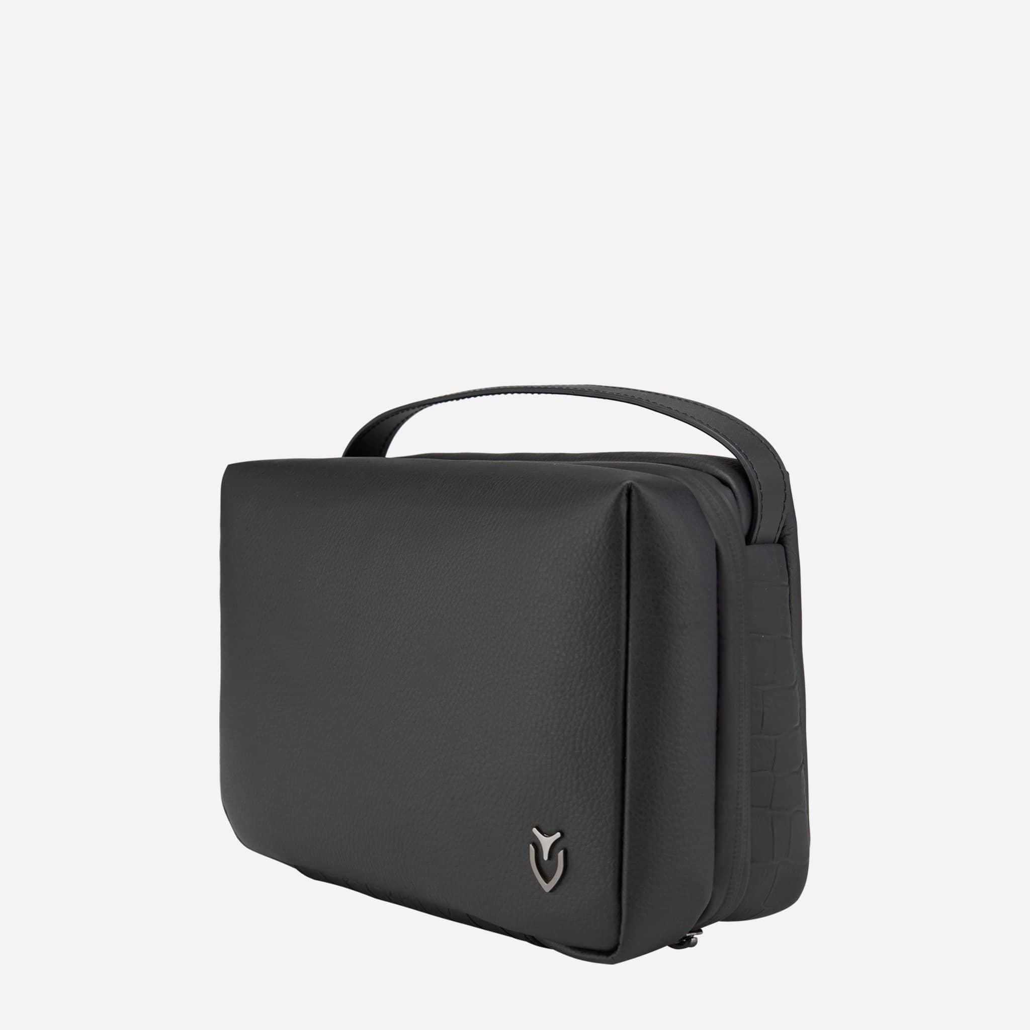 Black Signature Toiletry against a white background #color_pebbled black