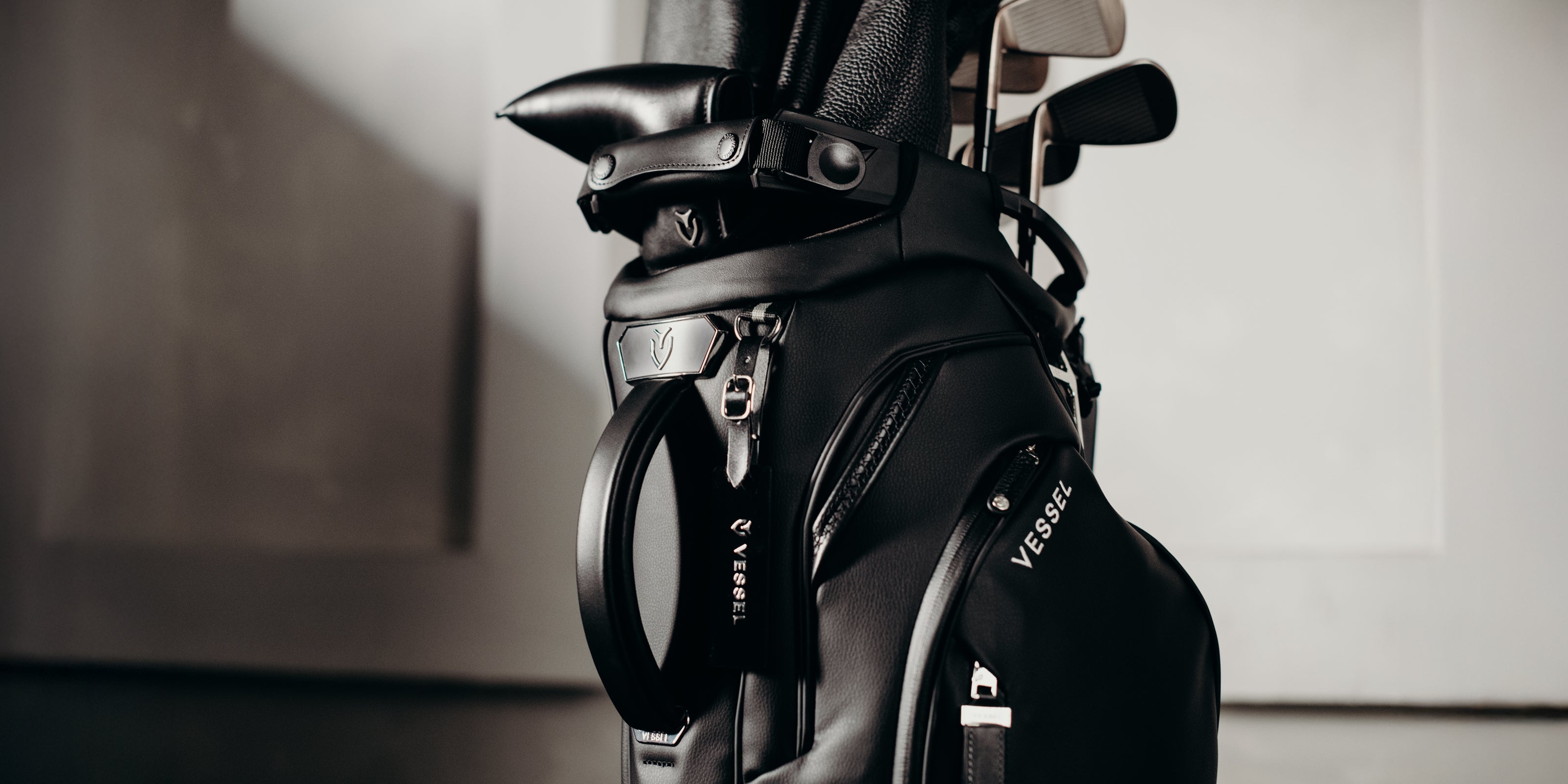 Unveiling the Key Features of the New VESSEL Player V and Player V Pro Golf Bags