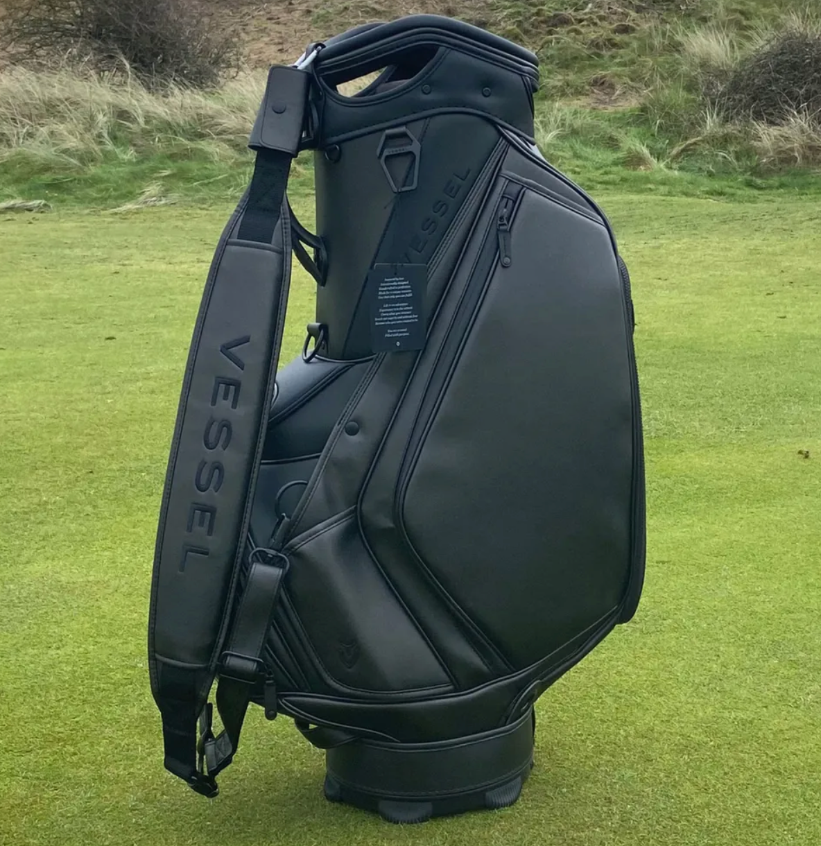 Golf Monthly: "I Tried Tiger Woods’ Tour Bag And Was Blown Away"