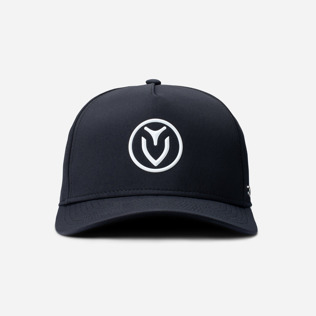 Front facing Black VESSEL Tour Performance Hat  #color_black/white