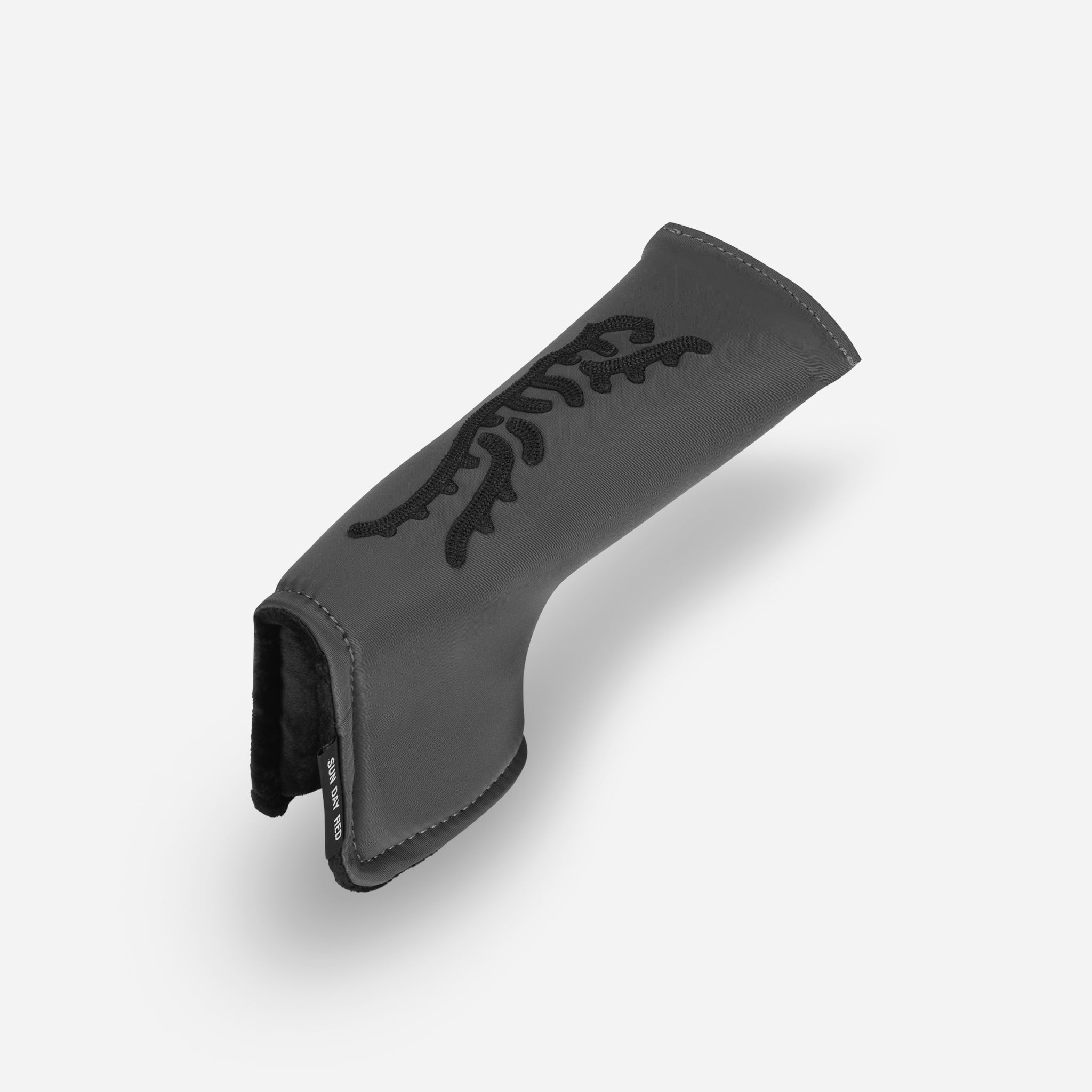 Sun Day Red x VESSEL Icon Nylon Blade Headcover view 3
