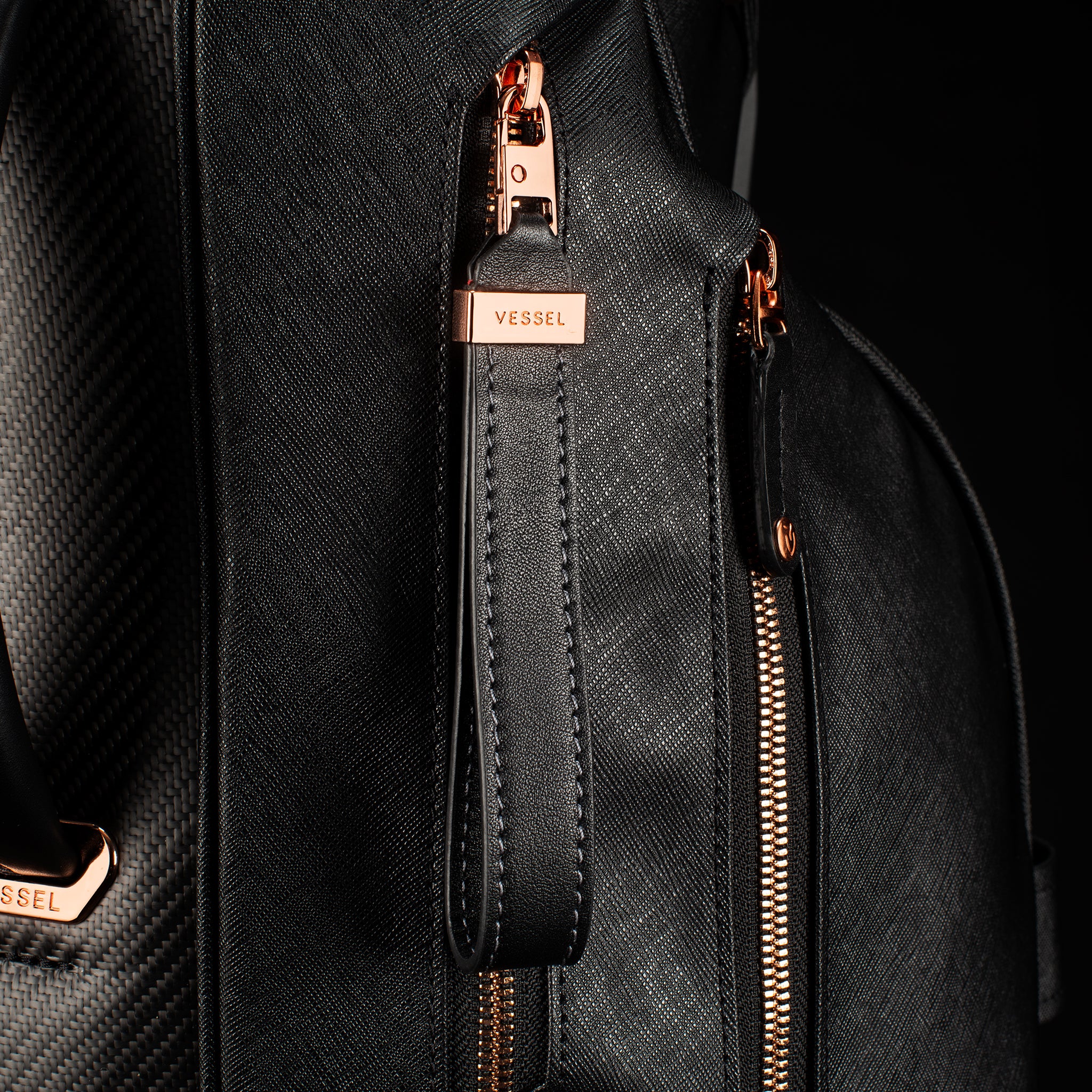 Lux Carbon Stand | LE Midnight Rose