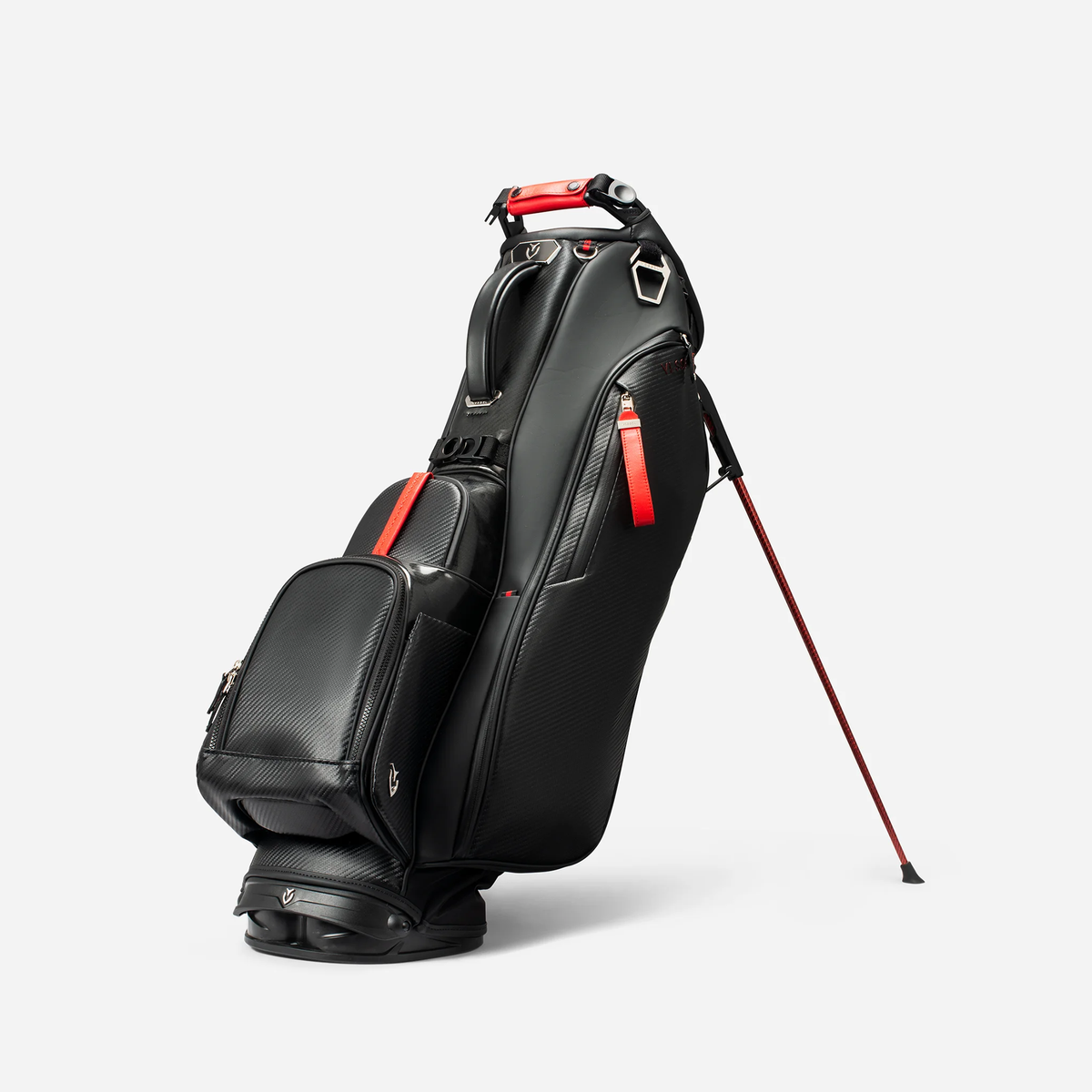 Nightfire Player V golf bag against a white background