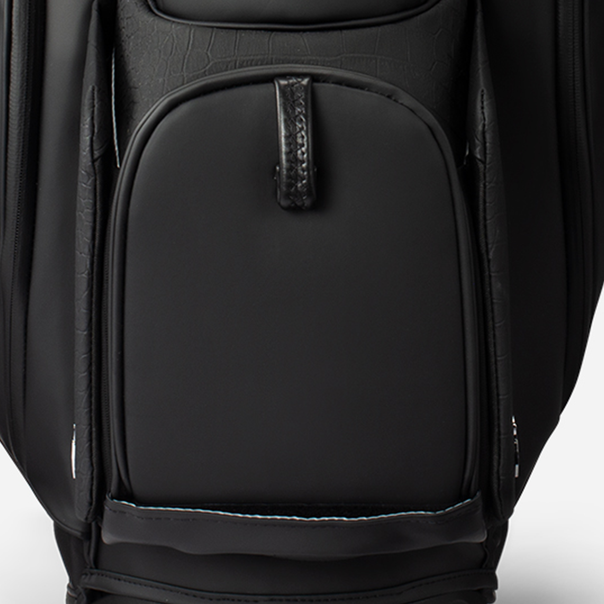 Personalization area for Player VI Pro Stand Croc Black golf bag #size_p