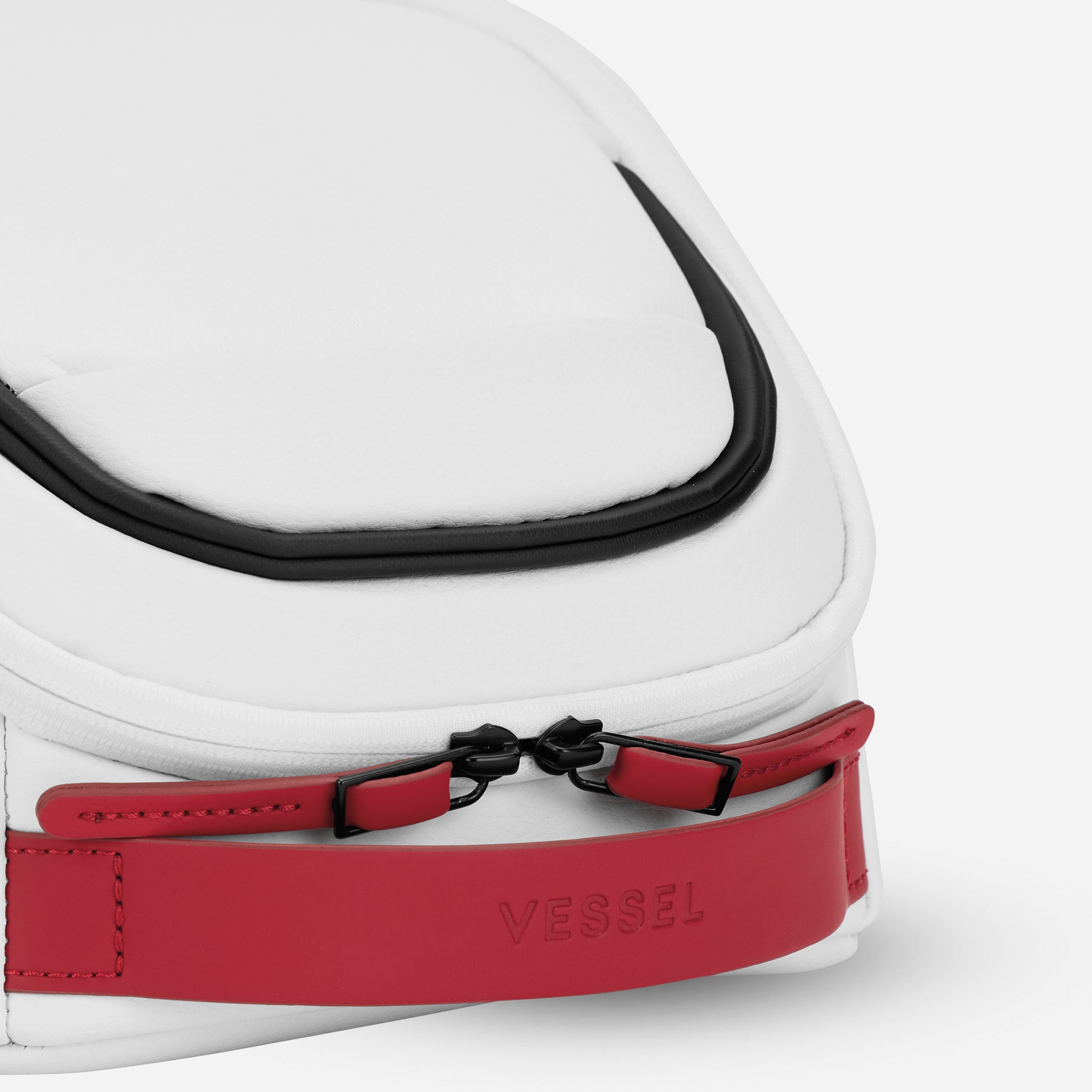 Sun Day Red x VESSEL Voyager Headwear Bag LE Pebbled White view 3