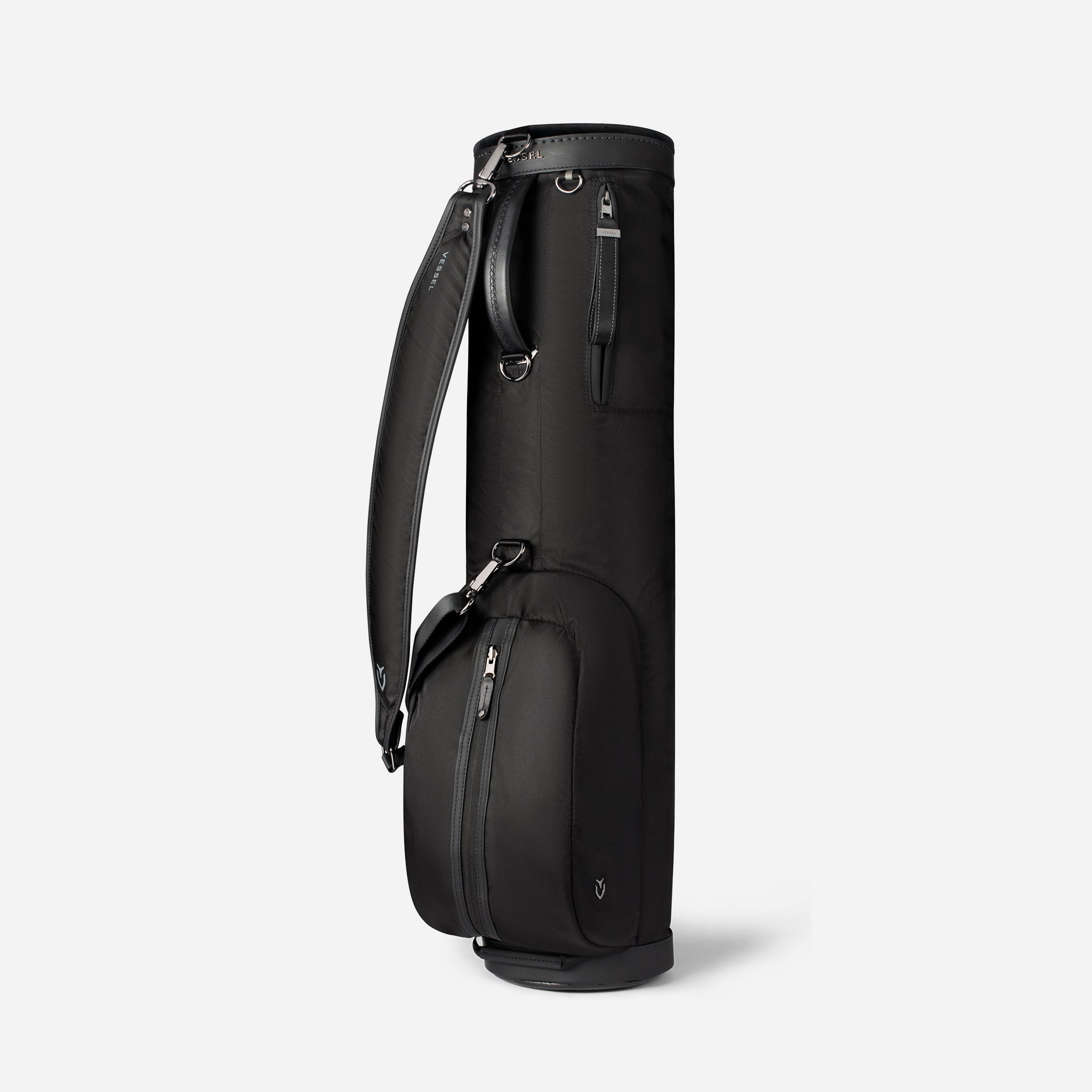 Sunday Carry standing vertical